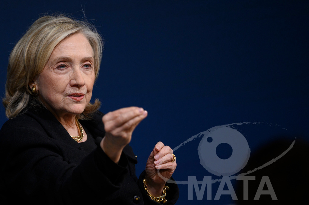 _DWI3004 | Die US-Politikerin Hillary Clinton auf der Veranstaltung Bridging Scholarship and Statecraft im Rahmen der Münchner Sicherheitskonferenz 2026. München, 13.02.2026 Bayern Deutschland  - Realisiert mit Pictrs.com