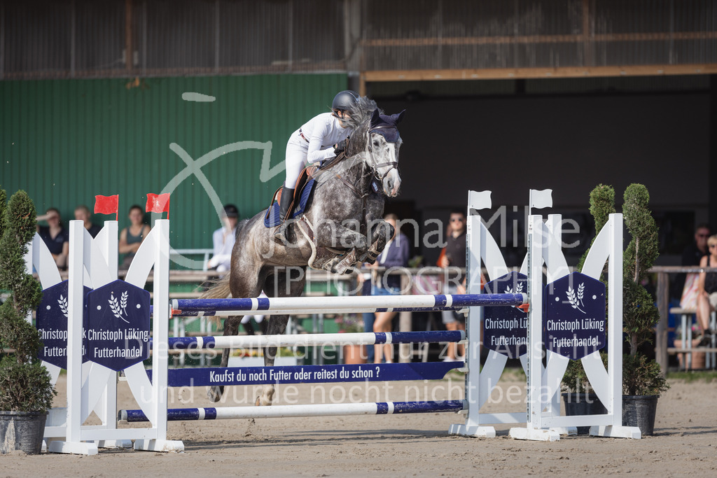 230624_PfSpTa_L-Spr-307 | Deine schönsten Turniermomente als professionelle Fotos! Entdecke hochwertige Pferdesport-Fotografie im Online-Shop. Jetzt Fotos finden & bestellen!