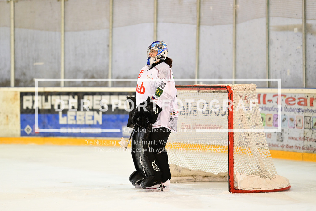 Eishockey I Frauen I Saison 2023-2024 I 1. Frauenliga Nordost I Hamburger SV - REV Bremerhaven I 17529 | Der Sportfotograf. - Realisiert mit Pictrs.com