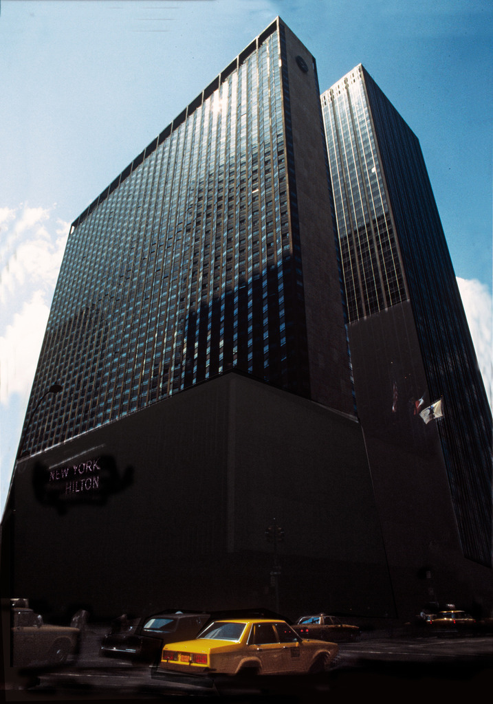 05USA_NYC_1983_5236aaa | Streets of New York, Yellow Cab