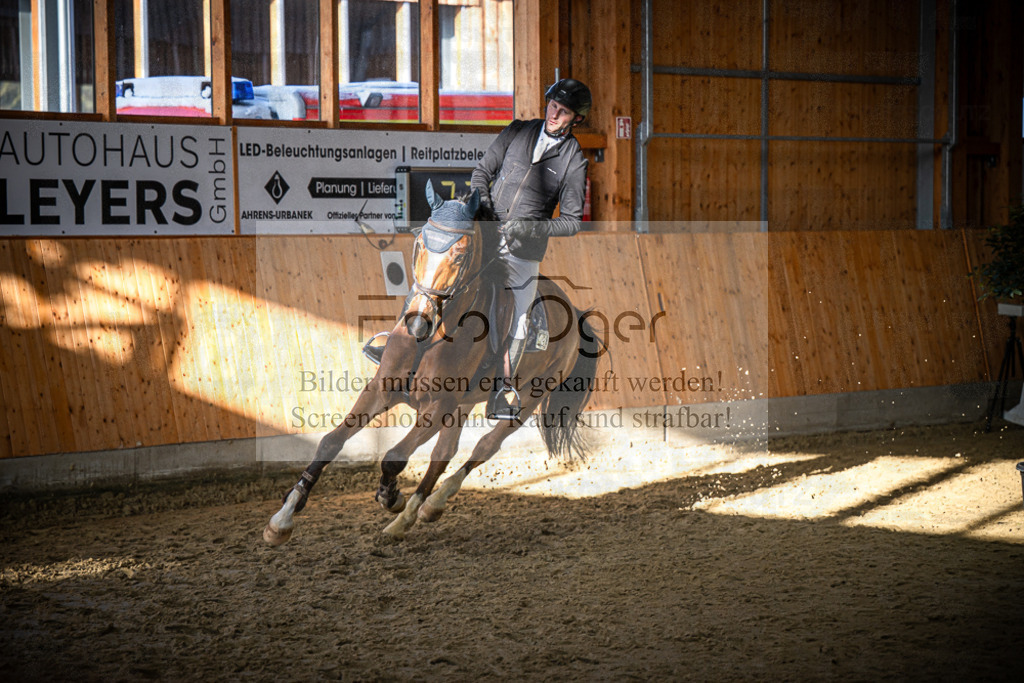 DOS_1615 | Entdecke hochwertige Reitturnierfotos von Foto Oger. Professionell, emotional und authentisch – jetzt Lieblingsmomente im Shop bestellen.Deutschlandweite Turnierfotografie. - Realisiert mit Pictrs.com