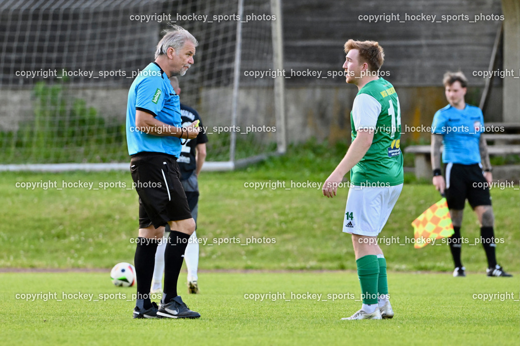 WSG Radenthein vs. URC Thal Assling | Gerhard Lukas Meschnark Referee, #14 Fabian Kurt Feichter WSG Radenthein, WSG Radenthein vs. URC Thal Assling, WSG Radenthein vs. URC Thal Assling am 30.05.2025 in Radenthein (Sportplatz Radenthein), Austria, (Photo by Bernd Stefan)