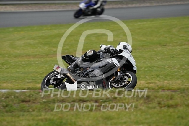 2024_07_05_PBK_22333 | Sportfotografie; SlowMotion; Video; Rennstrecke; Hafeneger; Speer; Racing; RSE; BMW; CBO; Trackday; Motorsportarena; Hockenheimring; Brno; Most; Barcelona; Valencia