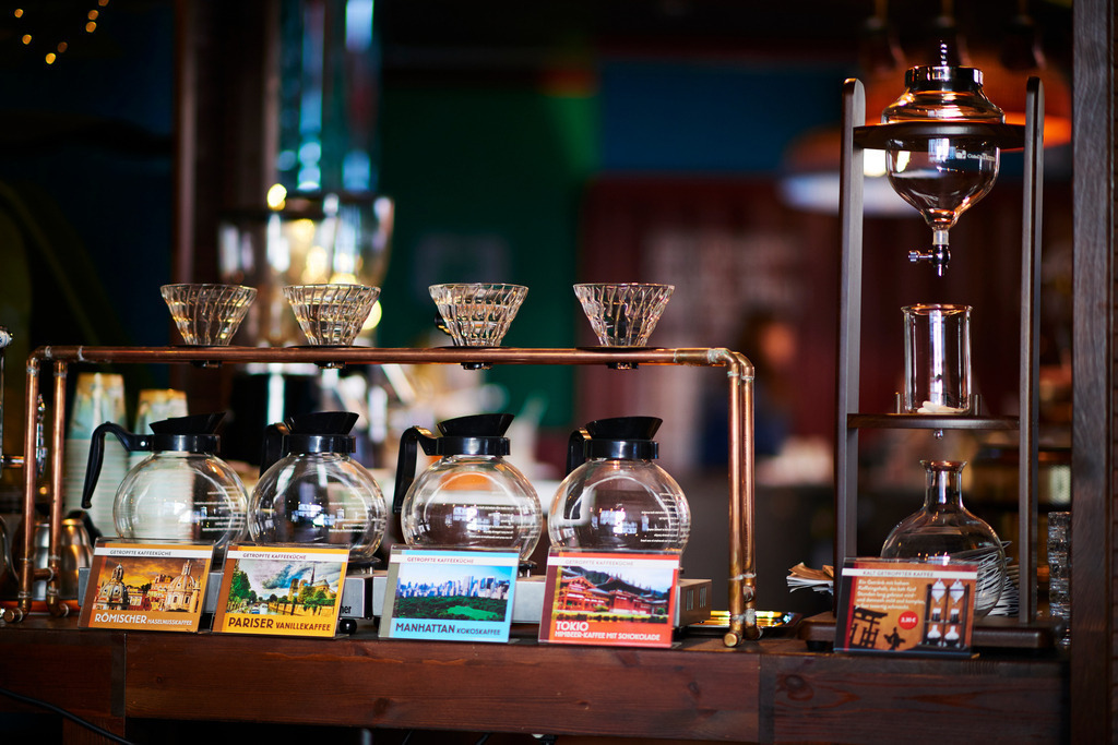 Cafe Frei | Wien, Austria - November 27, 2017: Cafe Frei. - Realisiert mit Pictrs.com