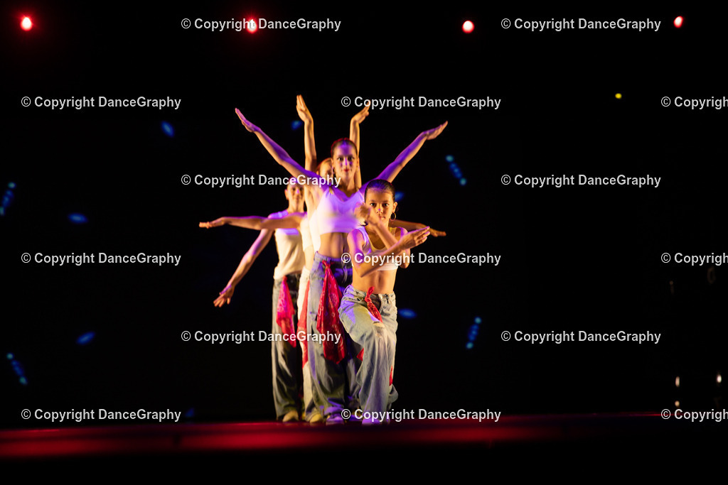 GPHY4309 | DanceGraphy - Realisiert mit Pictrs.com