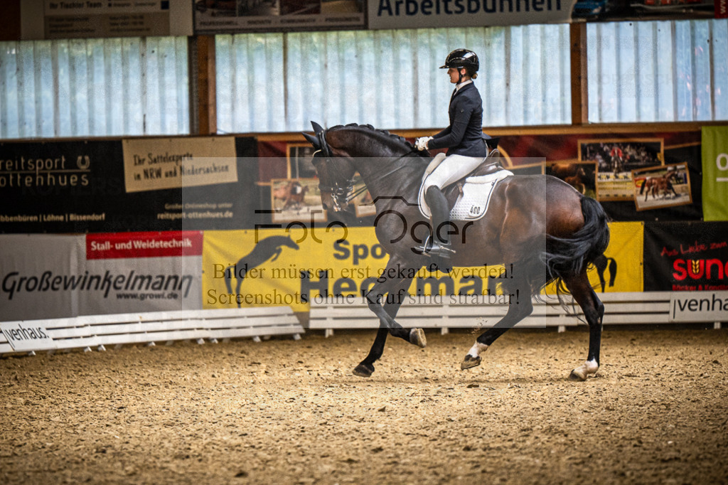 DOS_4601 | Entdecke hochwertige Reitturnierfotos von Foto Oger. Professionell, emotional und authentisch – jetzt Lieblingsmomente im Shop bestellen.Deutschlandweite Turnierfotografie. - Realisiert mit Pictrs.com