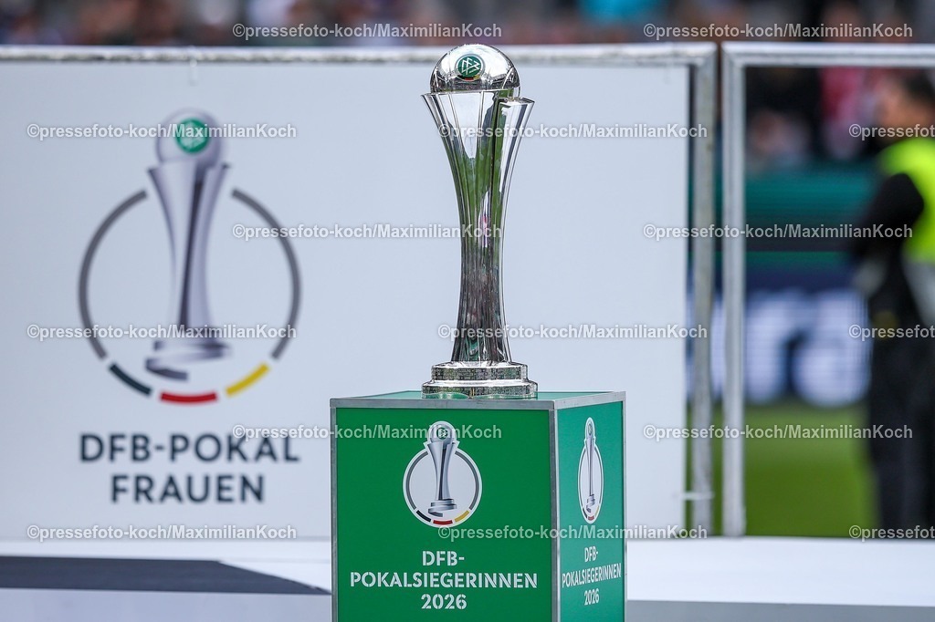 xKWIx14052601133 | 2026.05.14, xkwix, Fußball, Finale DFB-Pokal Frauen, VfL Wolfsburg -  FC Bayern München, Saison 2025 2026, Rhein-Energie-Stadion in Köln: Der Pokal vor dem Logo des DFB-Pokal Frauen DFB regulations prohibit any use of photographs as image sequences and or quasi-video. Photo: xKamilxWilkowskixPressefotoKochx
