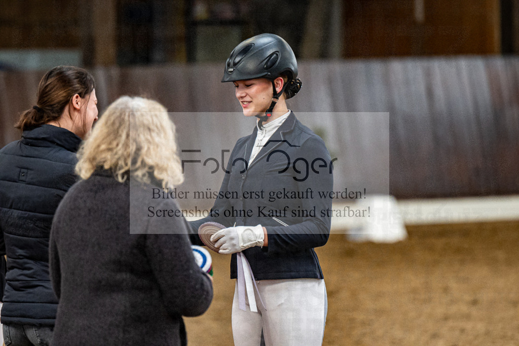 20240310-DOS_1193 | Entdecke hochwertige Reitturnierfotos von Foto Oger. Professionell, emotional und authentisch – jetzt Lieblingsmomente im Shop bestellen.Deutschlandweite Turnierfotografie. - Realisiert mit Pictrs.com