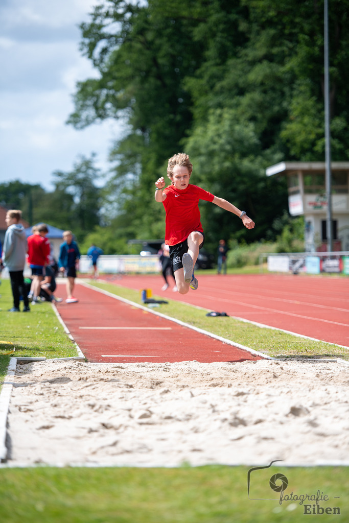 Tennis Wiefelstede Frauen | Leichtathletik in Westerstede am 09.06.2024 in Westerstrede (Hössensportanlage), Photo: Philip Eiben 2024 - Realisiert mit Pictrs.com