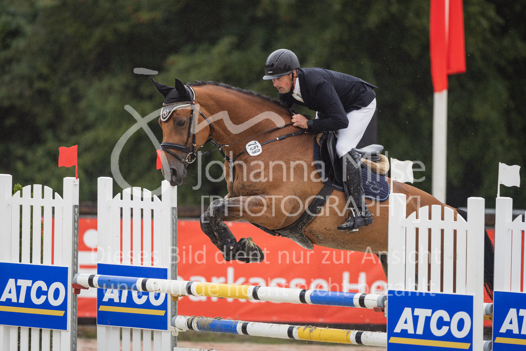 230727_BHO_L-Spr-1-218 | Deine schönsten Turniermomente als professionelle Fotos! Entdecke hochwertige Pferdesport-Fotografie im Online-Shop. Jetzt Fotos finden & bestellen!