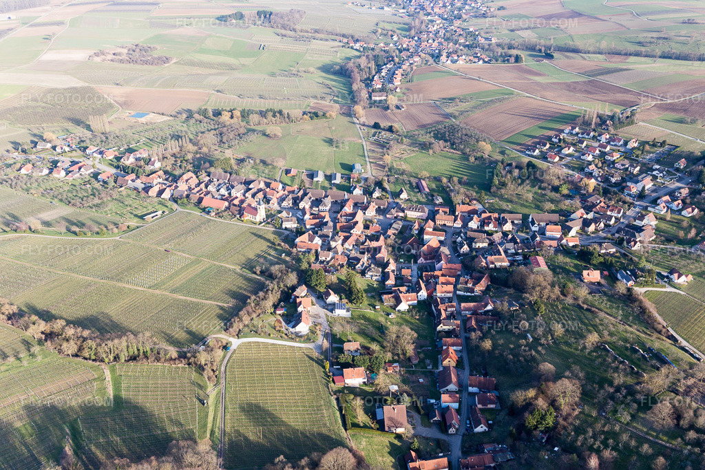 Aerial view: Oberhoffen-les-Wissembourg in Oberhoffen-lès-Wissembourg in the state Bas-Rhin, France.Photo: IMG_104941.jpg taken on 03/21/2018 by Werner Riehm/FLY-FOTO.comResolution of the original: 5472 x 3648 px