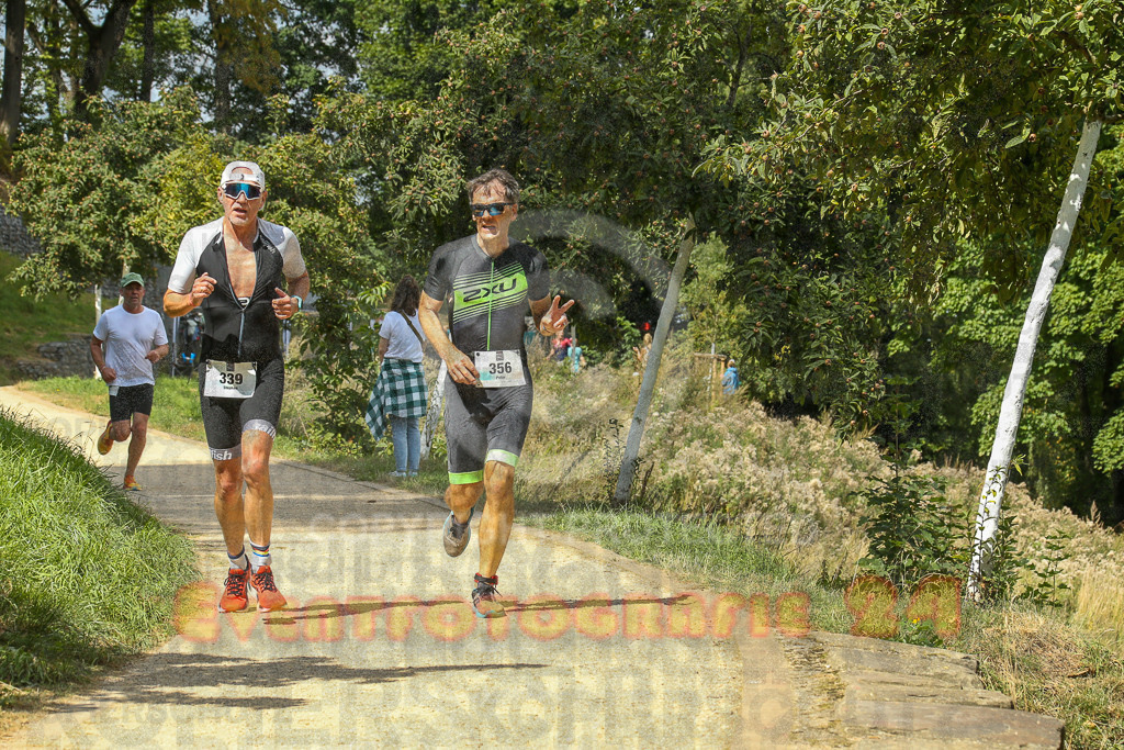 250824_1334_EX1_2875 | Sportfotografie im Rhein-Sieg Kreis, Köln, Bonn, NRW, Rheinland Pfalz, Hessen, etc. Unser Tätigkeitsfeld umfasst den Laufsport vom Volkslauf über den Marathon, Duathlon, Triathon bis zum Ultralauf wie Kölnpfad Ultra oder Schindertrail.