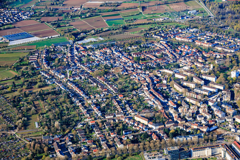 Luftbild: Ortsteil Aue aus Norden im Ortsteil Durlach in Karlsruhe im Bundesland Baden-Württemberg in Deutschland. Foto: IMG_153949.jpg vom 02.04.2026 durch Werner Riehm/FLY-FOTO.deAuflösung des Originals: 5814 x 3876 px