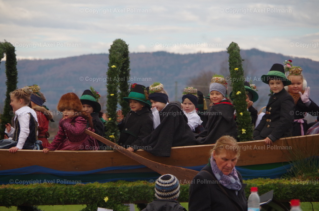 IMGP0061 | fotografiert von Axel PollmannLeonhardi Wallfahrt Benediktbeuern und Murnau, Fronleichnam, Fasching, Landschaft im Loisachtal und Benediktbeuern  - Realisiert mit Pictrs.com