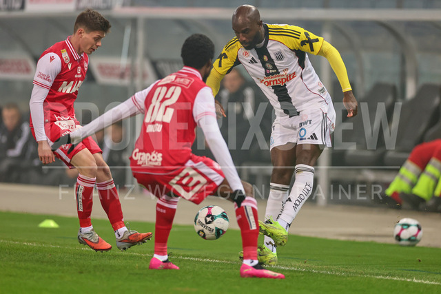 UEFA Europa League 2025/26: SK Sturm Graz vs SK Brann | Graz, Austria, 29.JAN.26 - SOCCER - UEFA Europa League, SK Sturm Graz vs SK Brann Bergen. The image shows Thorsten Schriebl (GAK) and Samuel Adeniran (Lask).