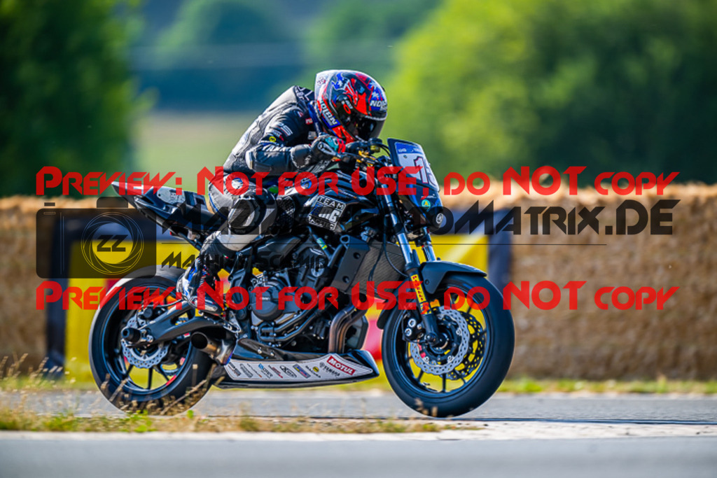 MaZZes_FotoMatrix_220722_9589 | TWIN