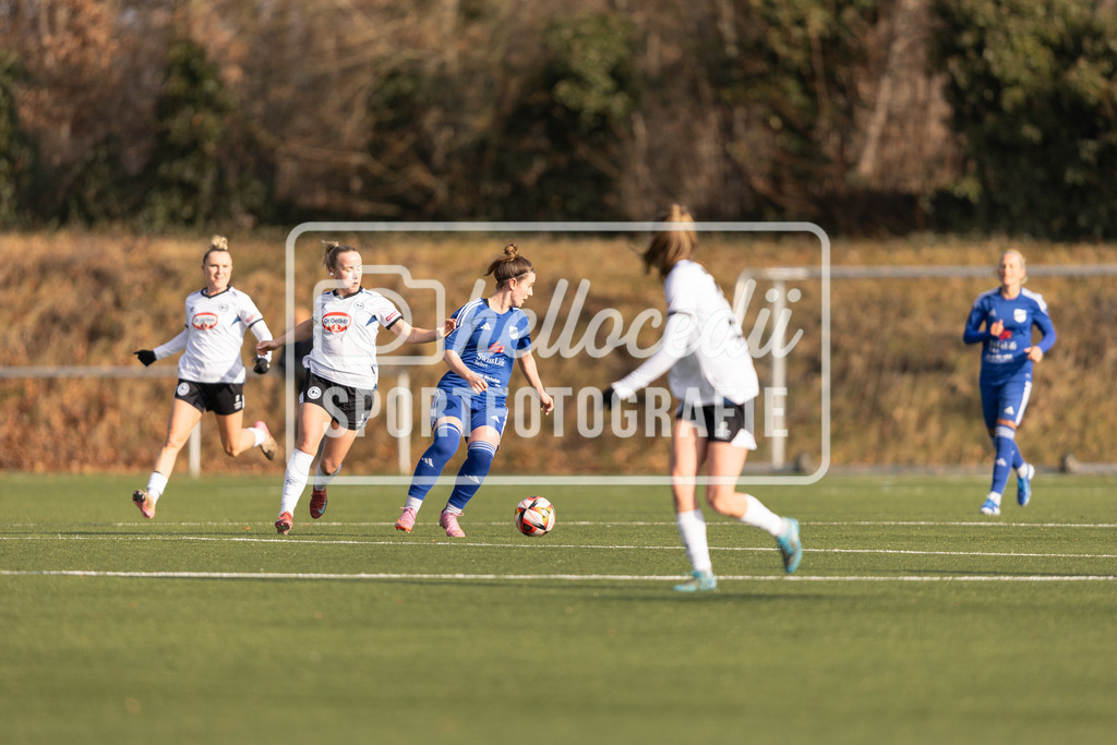 Fußball I Frauen I Saison 2025-2026 I Testspiel I BW Hollage - DSC Arminia Bielefeld I 15.02.2026-051 | Emily Grimm (12, BW Hollage) - Realisiert mit Pictrs.com