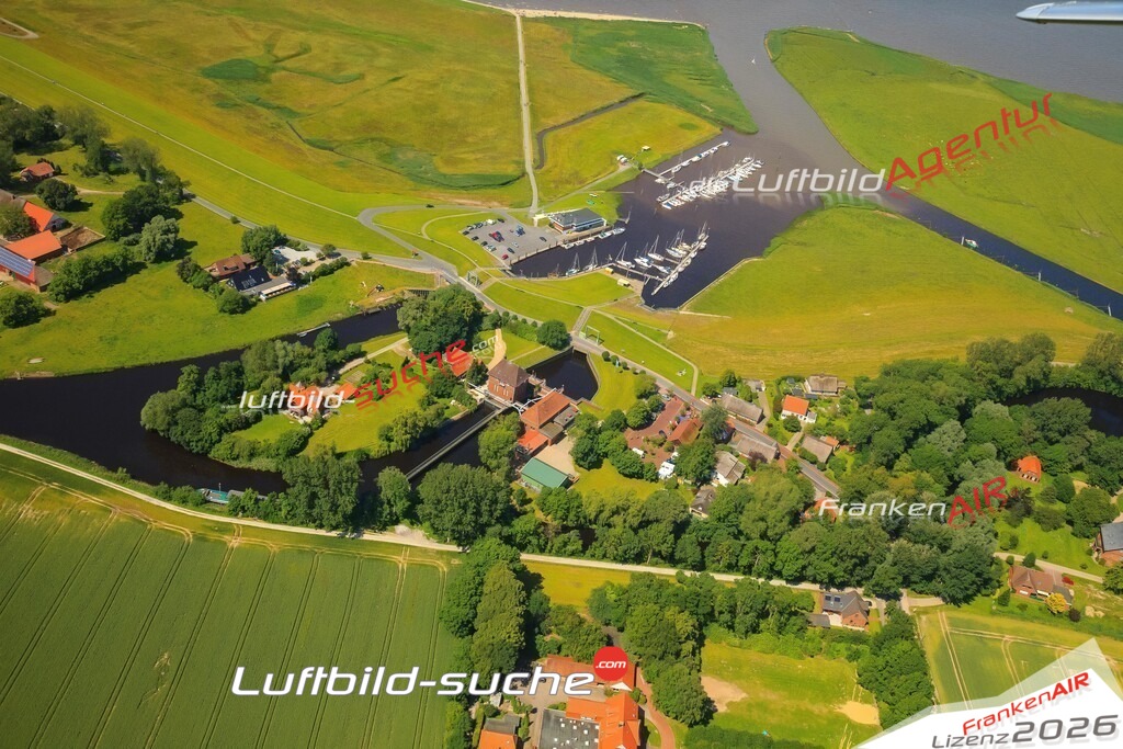 Luftbild von Otterndorfer schleuse Otterndorf - Luftaufnahme wurde 2013 von https://frankenair.de mittels Flugzeug (keine Drohne) erstellt - die Geschenkidee