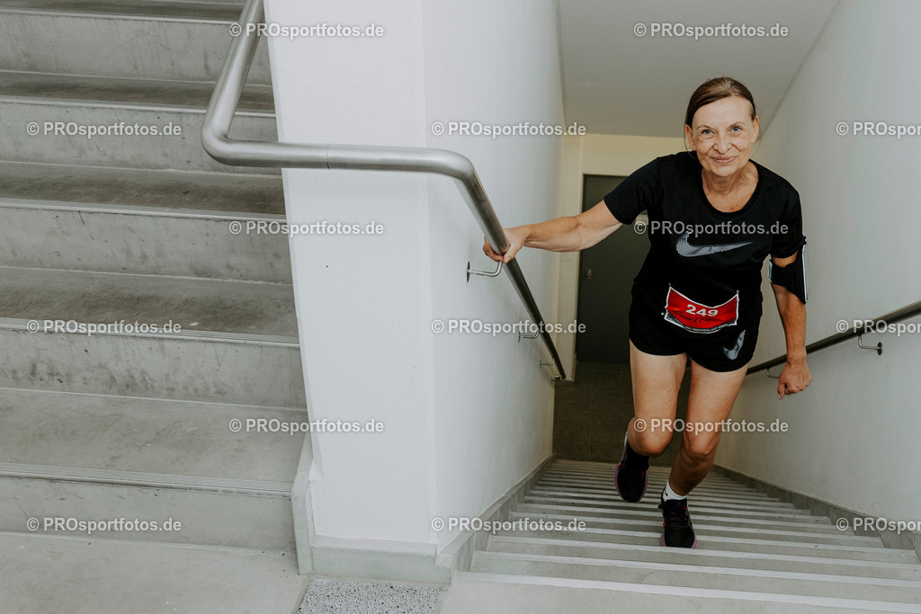 240825_Treppenlauf-567 | Professionelle Fotos Ihrer Laufsportveranstaltung.