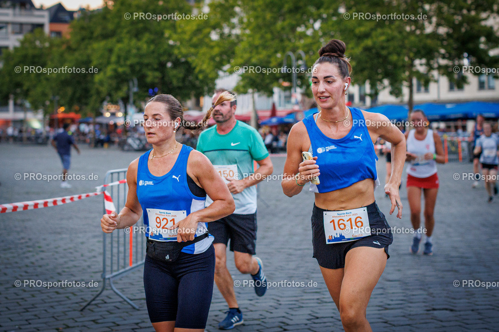 Sparda-Bank Altstadtlauf Köln; Köln, 15.08.2025 | Impressionen vom Sparda-Bank Altstadtlauf Köln am 15.08.2025 in Köln (Nordrhein-Westfalen). 