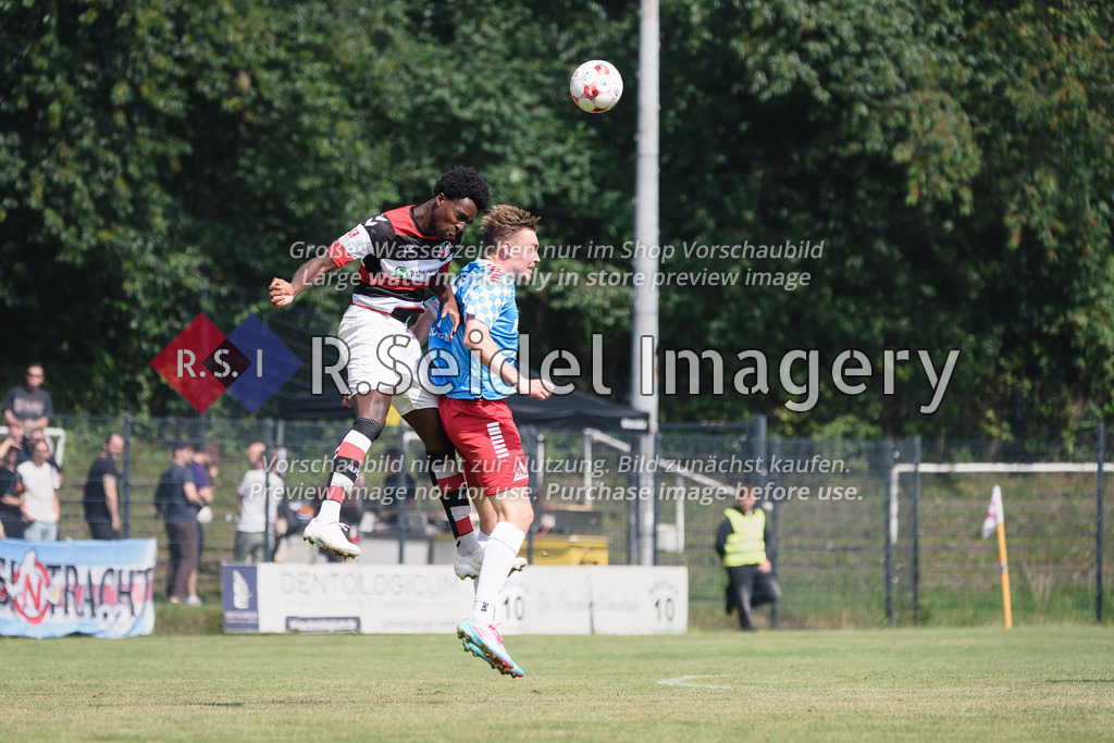 RS-1-125735 | Emmanuel Elorm Ntsiakoh (#4, AFC), Lukas Felix Krüger (#9, EN03)