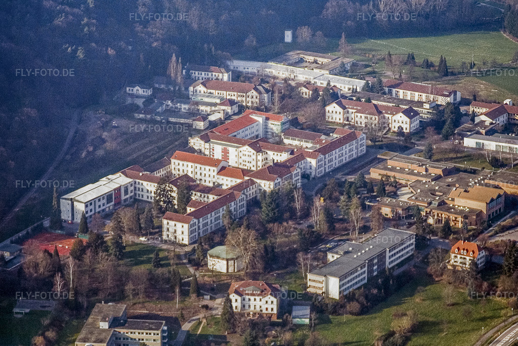 Psychatrische Landesklinik Landeck | Luftbild: Psychatrische Landesklinik Landeck in Klingenmünster im Bundesland Rheinland-Pfalz in Deutschland. Foto: IMG_5316.jpg vom 18.02.2007 durch Werner Riehm/FLY-FOTO.de - Realisiert mit Pictrs.com