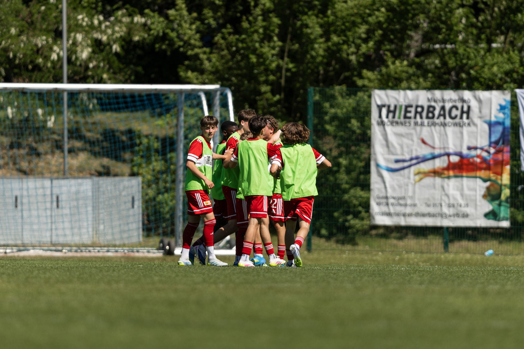 Fußball I Männer I 40. Pfingscup Hollage I 13378 | realhellocedii - Realisiert mit Pictrs.com