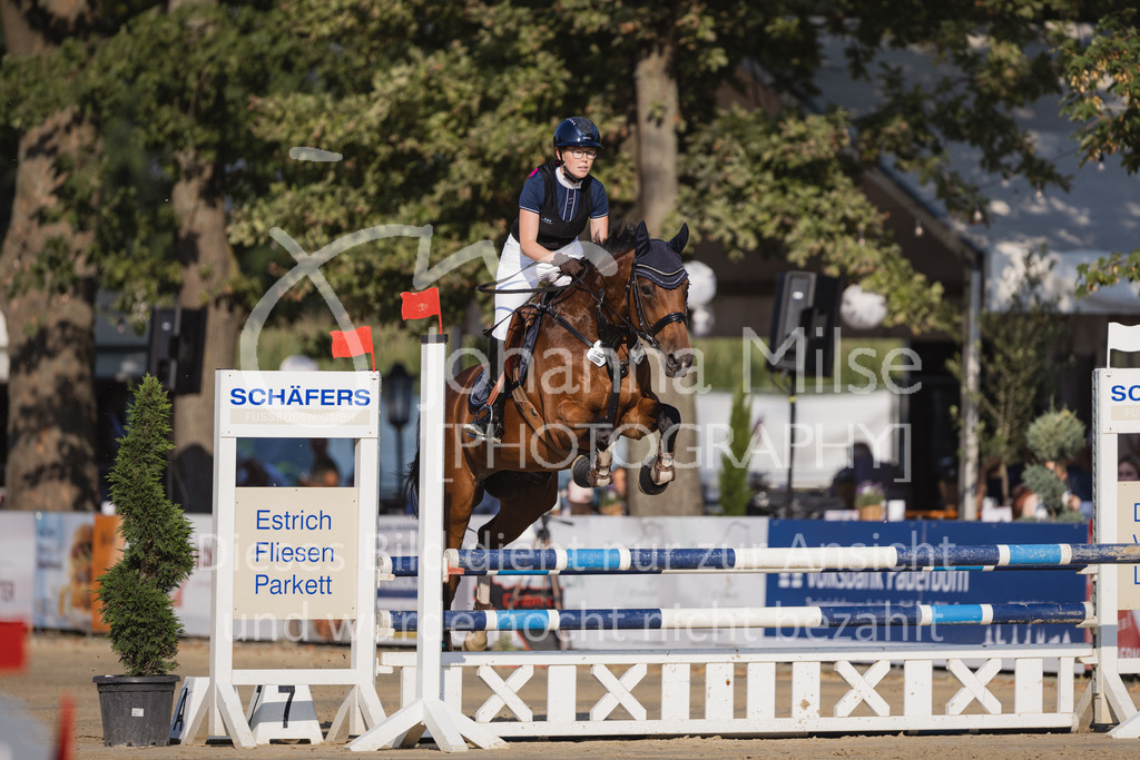 230823_Delbrueck_Stil-A1-127 | Deine schönsten Turniermomente als professionelle Fotos! Entdecke hochwertige Pferdesport-Fotografie im Online-Shop. Jetzt Fotos finden & bestellen!