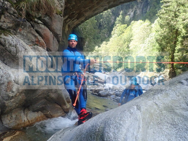 P9210008 | Bestelle die Bilder deines Berg- oder Wasser-Abenteuers mit Mountain Sports bequem von zu Hause aus direkt über unseren Online Fotoshop von pictrs.com. - Realisiert mit Pictrs.com
