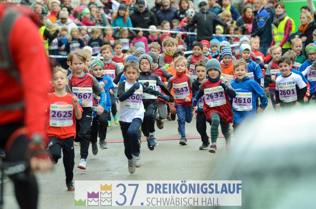 AOK JuniorCup 400m | 3Koenigslauf 2023 - Realisiert mit Pictrs.com