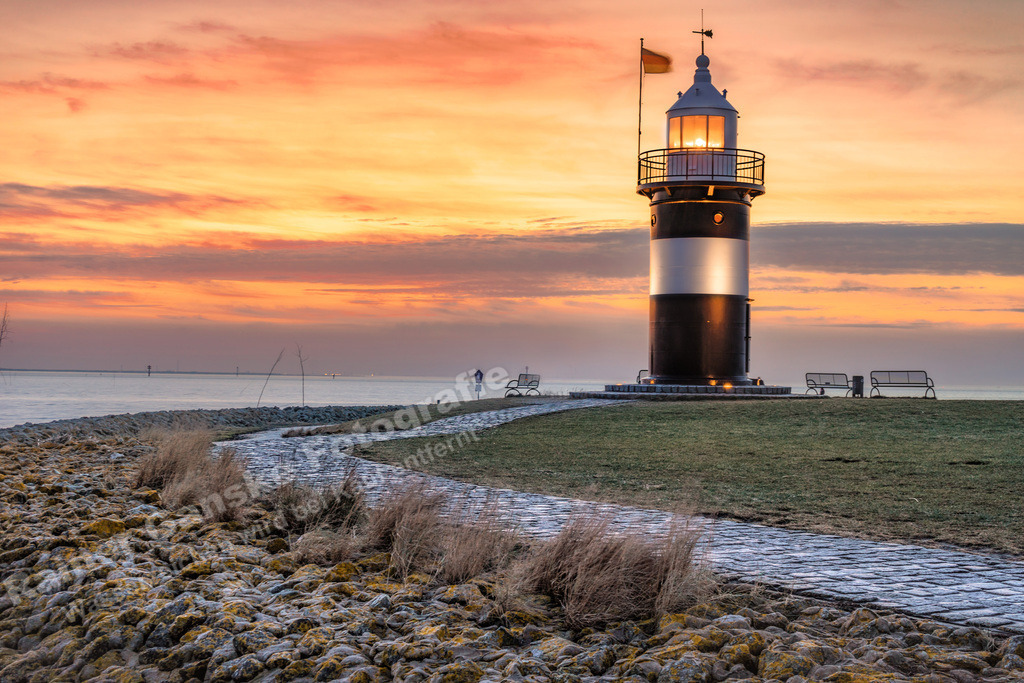 024 Wremen Kleiner Preuße Leuchtturm und umzu - 20-02-2021 -R Ganske | Onlineshop mit Bildern von Stränden, Häfen und Meer. Leinwände, Poster, Kalender und andere Materialien erhältlich. Kommerzielle Lizenzen möglich.  - Realisiert mit Pictrs.com
