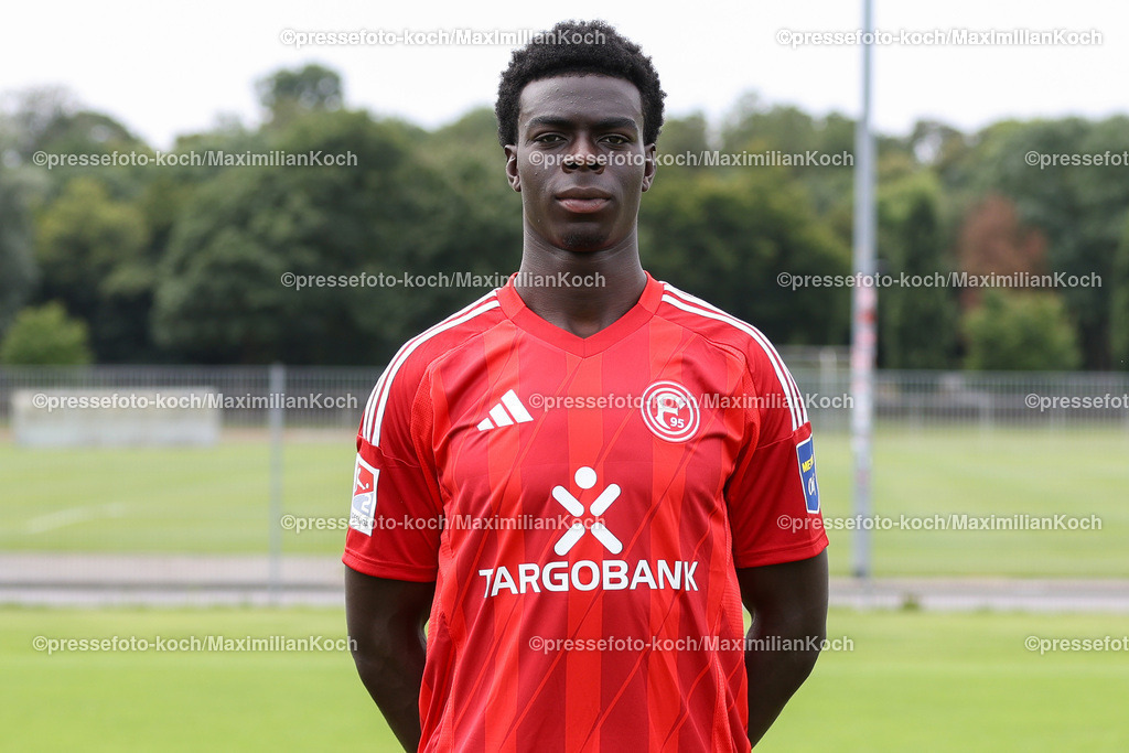 Due2BL25072401044 | Joshua Quarshie; Fortuna Düsseldorf; 2. Bundesliga, Porträttermin 2024/2025