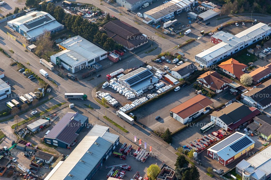 Gewerbegebiet Horst mit Der Innenausbauer I.V. e.K. , MSV GmbH Medizinische Systeme, Frey Metalltechnik, Inh. Dipl.-Ing. Matthias Frey e.K.  und Kfz- und Caravan-Service Messinger http://www.derinnenausbauer-kandel.de/ https://www.frey-metalltechnik. | Luftbild: Gewerbegebiet Horst mit Der Innenausbauer I.V. e.K. , MSV GmbH Medizinische Systeme, Frey Metalltechnik, Inh. Dipl.-Ing. Matthias Frey e.K.  und Kfz- und Caravan-Service Messinger http://www.derinnenausbauer-kandel.de/ https://www.frey-metalltechnik.de/ https://www.kcs-messinger.de/ im Ortsteil Minderslachen in Kandel im Bundesland Rheinland-Pfalz in Deutschland. Foto: IMG_126500.jpg vom 20.04.2021 durch ©2025 Werner Riehm fly-foto.de/copyright - Realisiert mit Pictrs.com