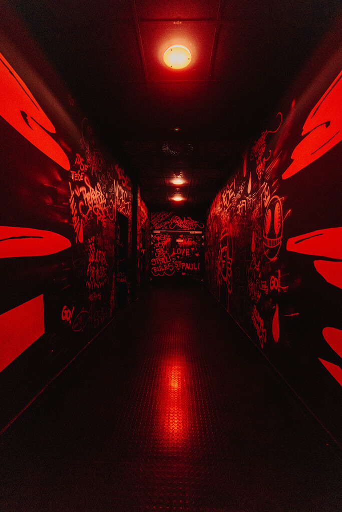FCS00026 | Der offizielle Shop für FC St. Pauli Fotos. Wähle aus Spielszenen & Fanmomenten dein FCSP Wunschformat. Wir liefern Millerntor-Atmosphäre.