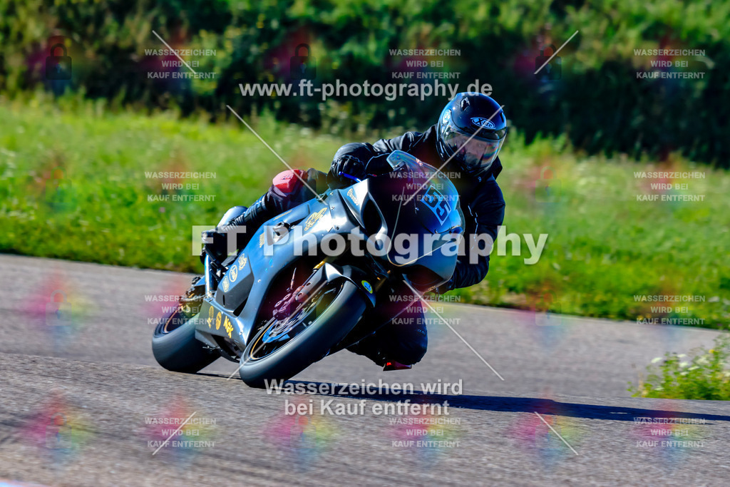 055-1917 | Hier findet Ihr Bilder von Touristenfahrten auf der Nürburgring Nordschleife oder von anderen Veranstaltungen die ich besucht habe. Viel Spass beim Durch Schauen 