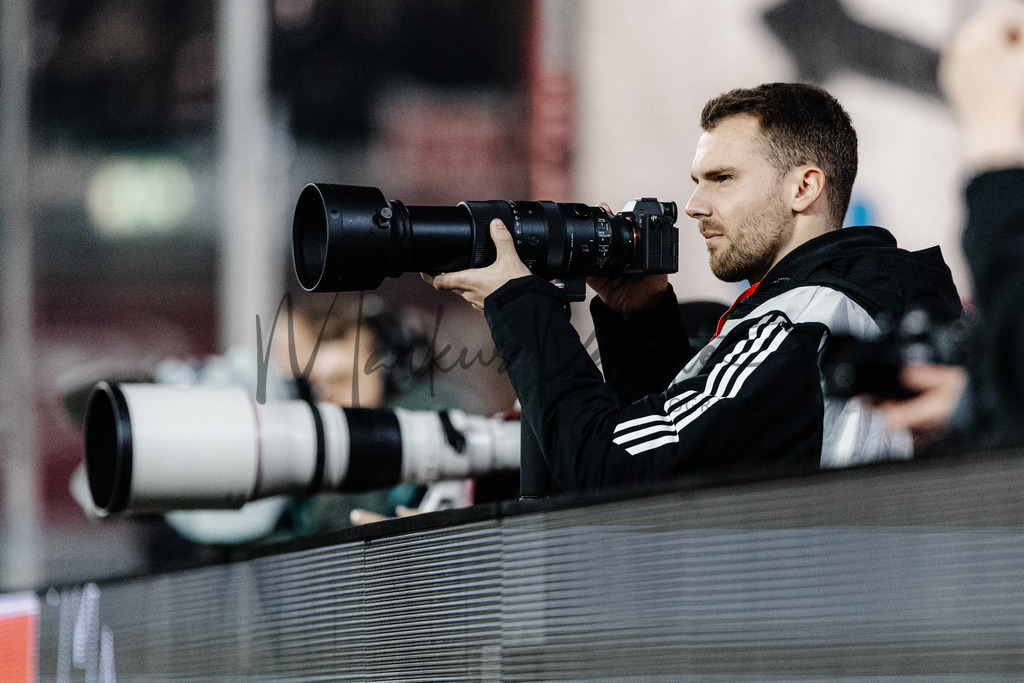 2. Bundesliga, Saison 2023/24, 25. Spieltag: Fortuna Düsseldorf - Hamburger SV | Düsseldorf, 08.03.2024: 2. Bundesliga, 25. Spieltag, Fortuna Düsseldorf gegen Hamburger SV in der Merkur Spiel-Arena in Düsseldorf. Foto: sportfotografie.ms | Markus Paletta - Realisiert mit Pictrs.com
