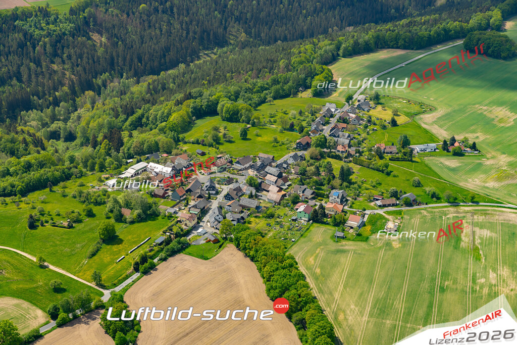 Die Luftaufnahme Rückerswind - Frankenblick wurde 2022 vom Flugzeug aus (keine Drohne) erstellt. Hohe Auflösung -für große Poster und Wandbilder geeignet - Garantiert!