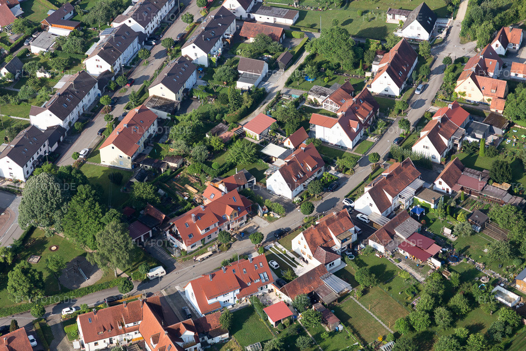 Luftbild: Riedlingen, Ramberg Siedlung im Ortsteil Riedlingen in Donauwörth im Bundesland Bayern in Deutschland. Foto: IMG_101698.jpg vom 08.07.2017 durch Werner Riehm/FLY-FOTO.de
