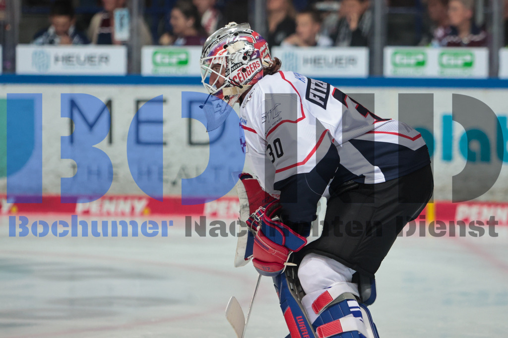 SES_ISENUR20250919-1 | bond - Realisiert mit Pictrs.com