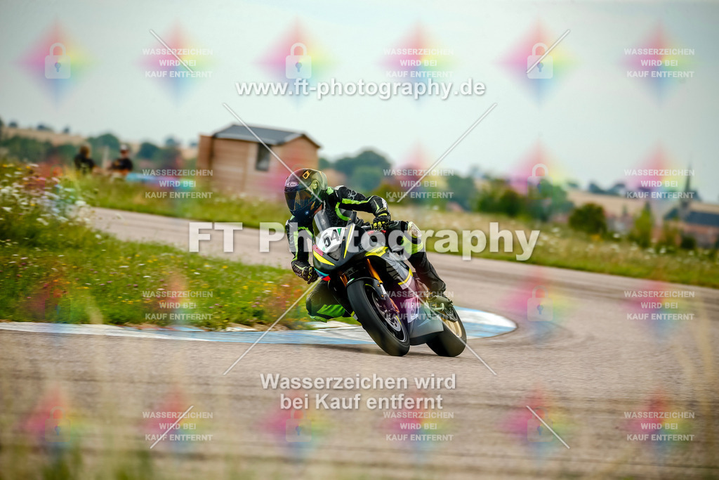 Chambley Juli-2313 | Hier findet Ihr Bilder von Touristenfahrten auf der Nürburgring Nordschleife oder von anderen Veranstaltungen die ich besucht habe. Viel Spass beim Durch Schauen 