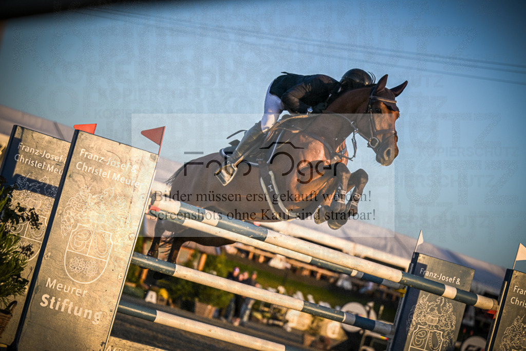 DOS_0141 | Entdecke hochwertige Reitturnierfotos von Foto Oger. Professionell, emotional und authentisch – jetzt Lieblingsmomente im Shop bestellen.Deutschlandweite Turnierfotografie. - Realisiert mit Pictrs.com