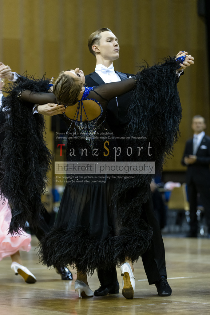 20241102_DC_HGR_Std_08958 | Tanzsportbilder, Standardtanz, Lateintanz, WDSF, DTV, LTVB, dancecomp, goc, hessen tanzt, blaues band der spree, walzer, tango, wiener walzer, slowfox, quickstepp, samba, rumba, cha-cha-cha, paso doble. jive, hd-kroft photography, turniertanzsport