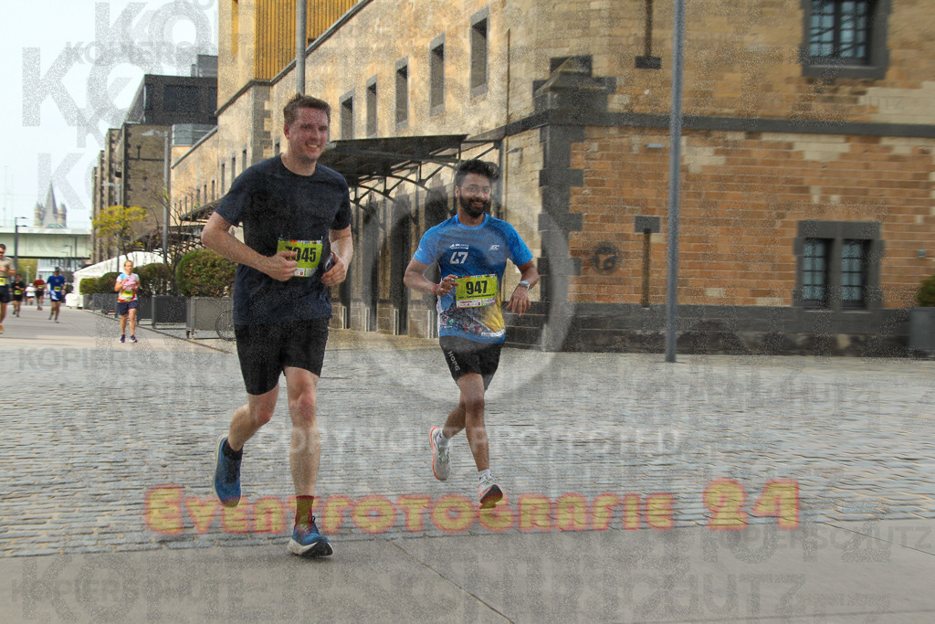 250920_1528_EV4_8898 | Sportfotografie im Rhein-Sieg Kreis, Köln, Bonn, NRW, Rheinland Pfalz, Hessen, etc. Unser Tätigkeitsfeld umfasst den Laufsport vom Volkslauf über den Marathon, Duathlon, Triathon bis zum Ultralauf wie Kölnpfad Ultra oder Schindertrail.