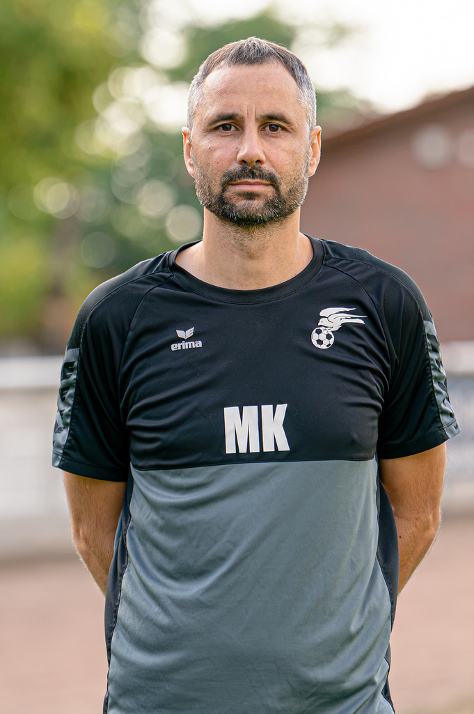 Fußball I Herren I Saison 2026-2027 I Mannschaftsfoto I SV Falke Steinfeld I - Bezirksliga Weser-Ems 4 I 21.07.2026 0030 | jns.sportfotos - Realisiert mit Pictrs.com