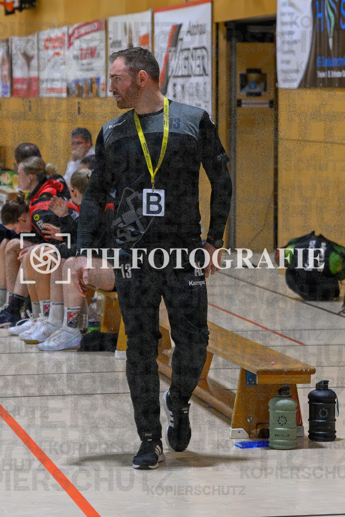 GER, SG Maulburg/Steinen - SV Allensbach 2, Handball, Suedbadenliga, 2. Spieltag, Saison 2023/2024, 14.10.2023 | Trainer Andre Leuchtmann (SG Maulburg-Steinen).

GER, SG Maulburg/Steinen - SV Allensbach 2, Handball, Suedbadenliga, 2. Spieltag, Saison 2023/2024, 14.10.2023

Foto: TH Fotografie/Thomas Hess