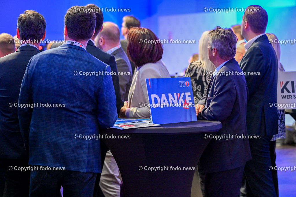 Pressewahldienst Linz zur Nationalratswahl 2024_ 29.09.2024-64 | 29.09.2024, Ursulinenhof Linz AUT, Nationalratswahl 2024, Pressewahldienst im Bild Mitglieder der FPooe 