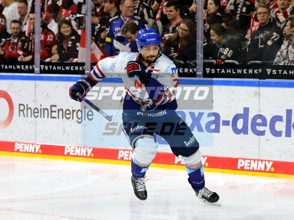 Sinan Akdag - MAN | Sinan Akdag - MAN - Realisiert mit Pictrs.com