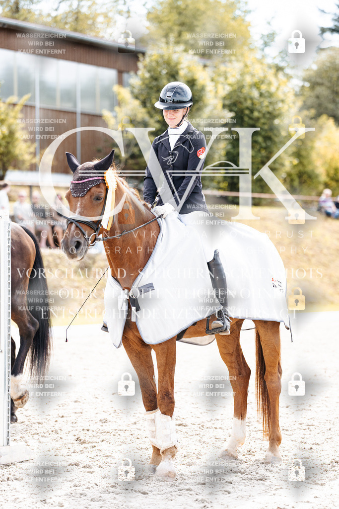 CK900969 | Turnierfotografie Pferdefotografie Trier Rheinland-Pfalz Pferdesport Reitsport Tierfotografie Sportfotografie Pferdevideo Pferdevideografie Equestrianvideography equestrianphotography  - Realisiert mit Pictrs.com