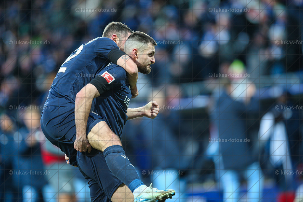 22. Dezember 2024 | VfL Bochum – FC Heidenheim | Tor durch Bero. Jubel. Zum Jahresabschluss gelang dem VfL Bochum der erste Saisonsieg. Das Duell mit Heidenheim wurde 2:0 gewonnen - Realisiert mit Pictrs.com