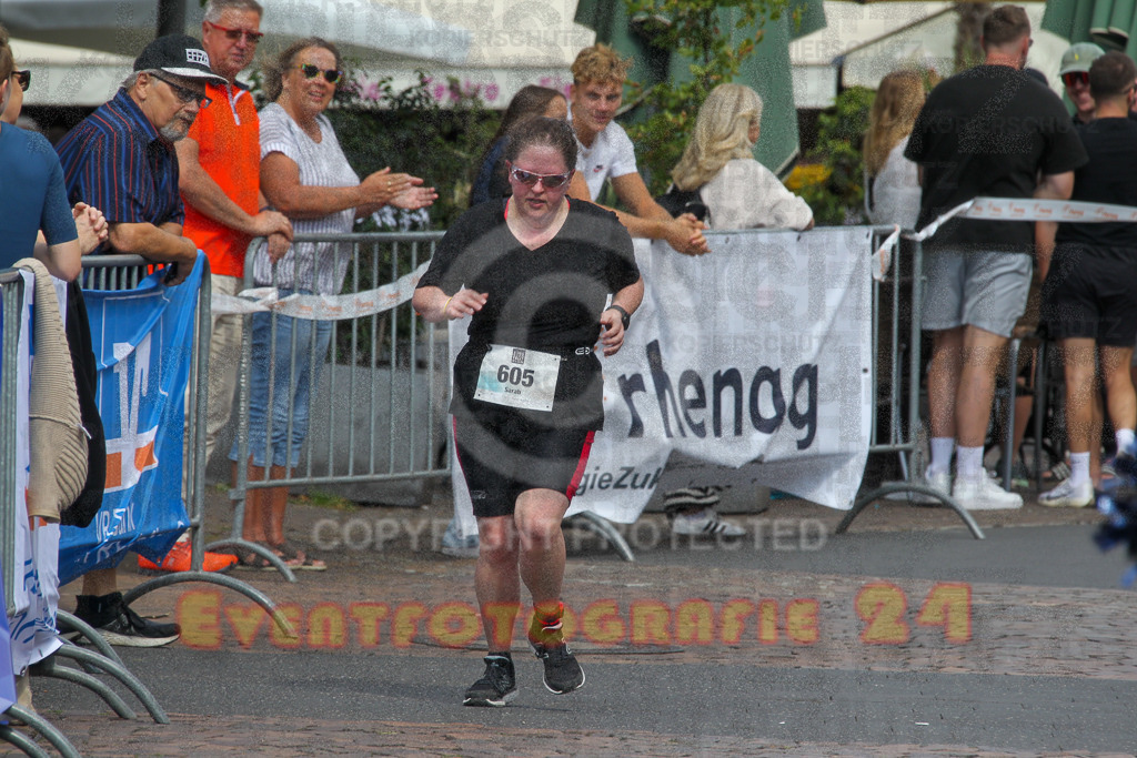 250824_1519_EV4_2806 | Sportfotografie im Rhein-Sieg Kreis, Köln, Bonn, NRW, Rheinland Pfalz, Hessen, etc. Unser Tätigkeitsfeld umfasst den Laufsport vom Volkslauf über den Marathon, Duathlon, Triathon bis zum Ultralauf wie Kölnpfad Ultra oder Schindertrail.